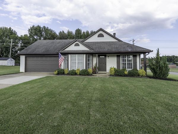 10650 STEPHENSON LN, Olive Branch, MS 38654