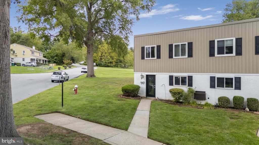 34 FORDS EDGE , ROYERSFORD, PA 19468