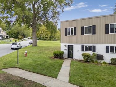 34 FORDS EDGE, ROYERSFORD, PA 19468
