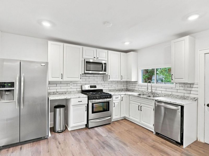 1456 Kenmore Road, Columbus, OH 43211 Photo 32