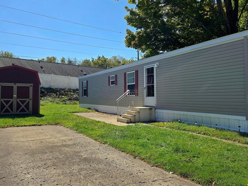 2445 Columbus-Lancaster Road NW, Unit #205, Lancaster, OH 43130 Photo 1