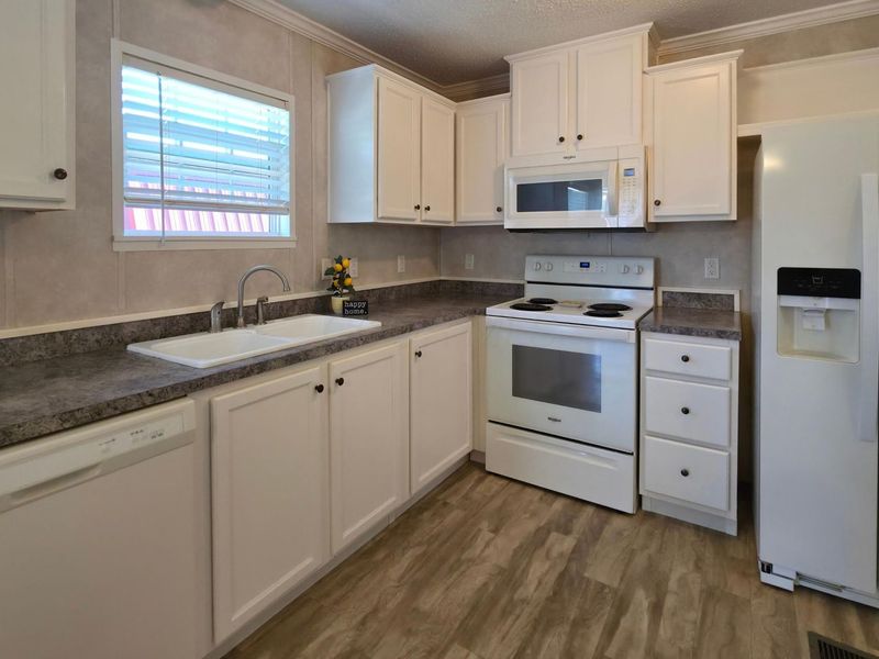 2445 Columbus-Lancaster Road NW, Unit #205, Lancaster, OH 43130 Photo 10
