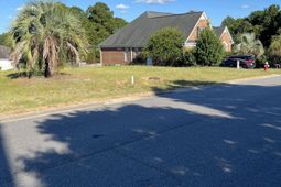 28 Hunters Pond Drive photo 4