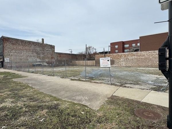 131 E 43rd Street , Chicago, IL 60653