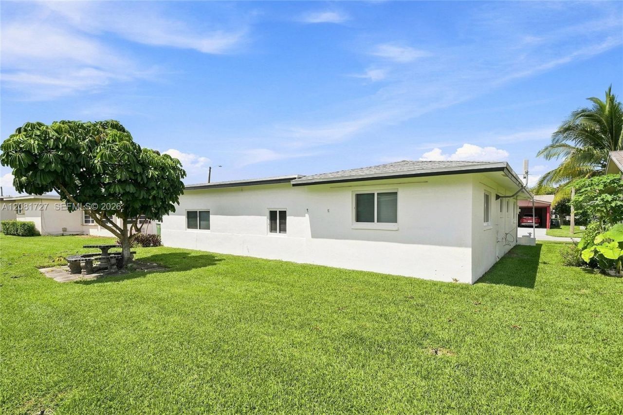 4716 NW 48th Ave, Tamarac, FL 33319 Photo