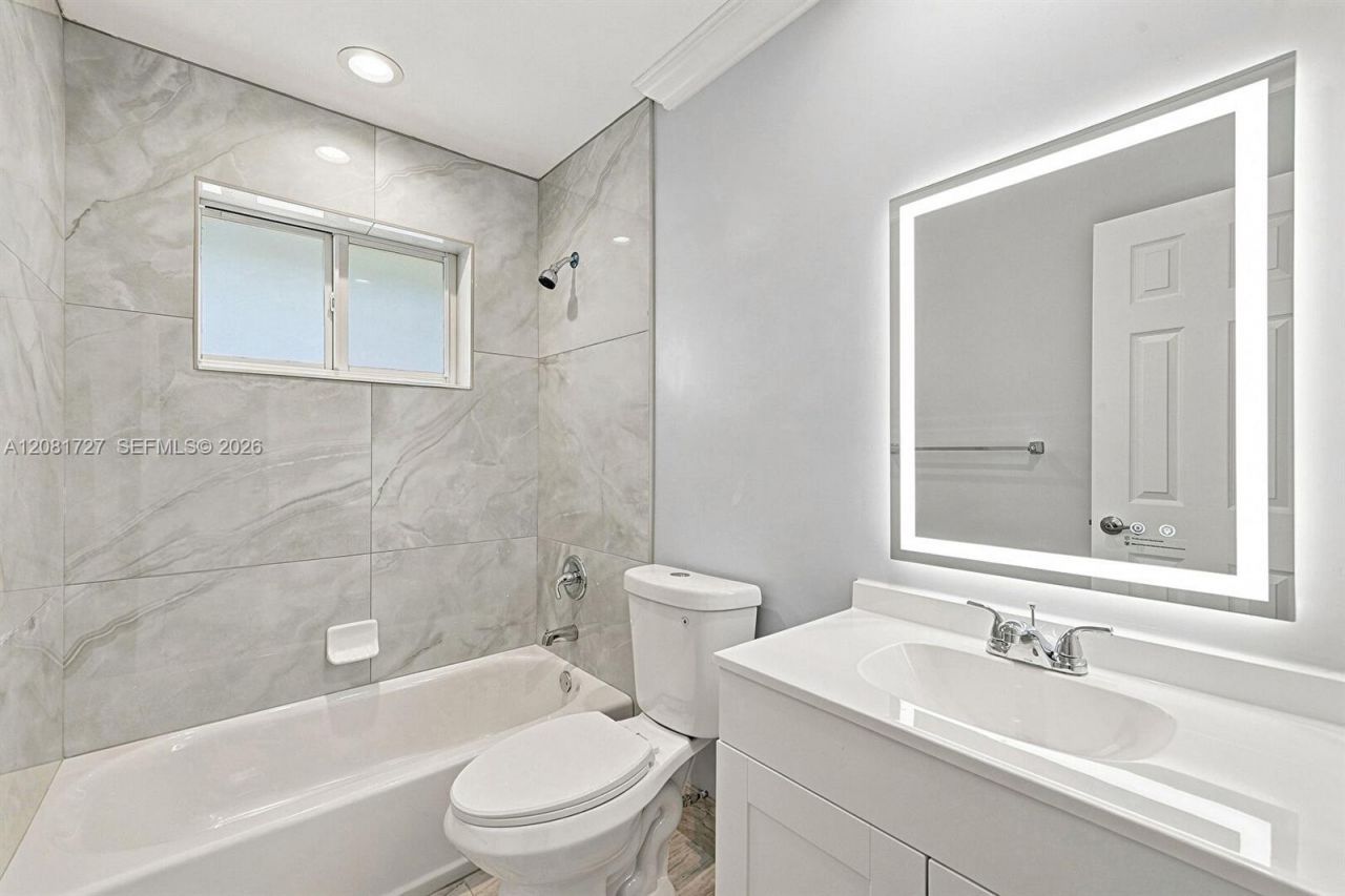 4716 NW 48th Ave, Tamarac, FL 33319 Photo