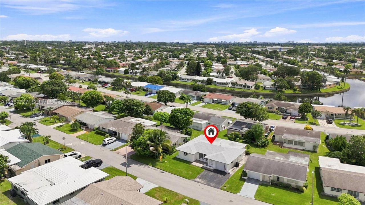 4716 NW 48th Ave, Tamarac, FL 33319 Photo
