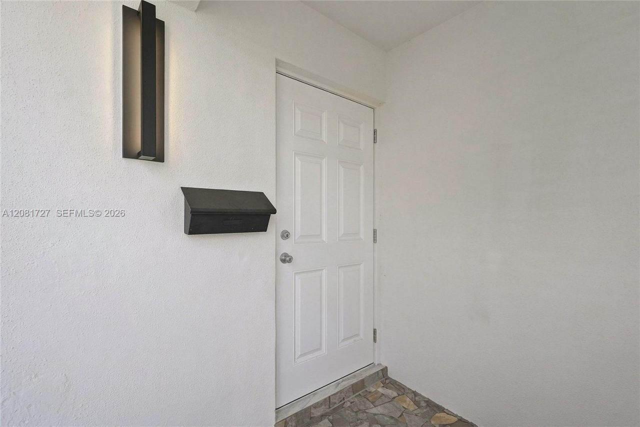 4716 NW 48th Ave, Tamarac, FL 33319 Photo