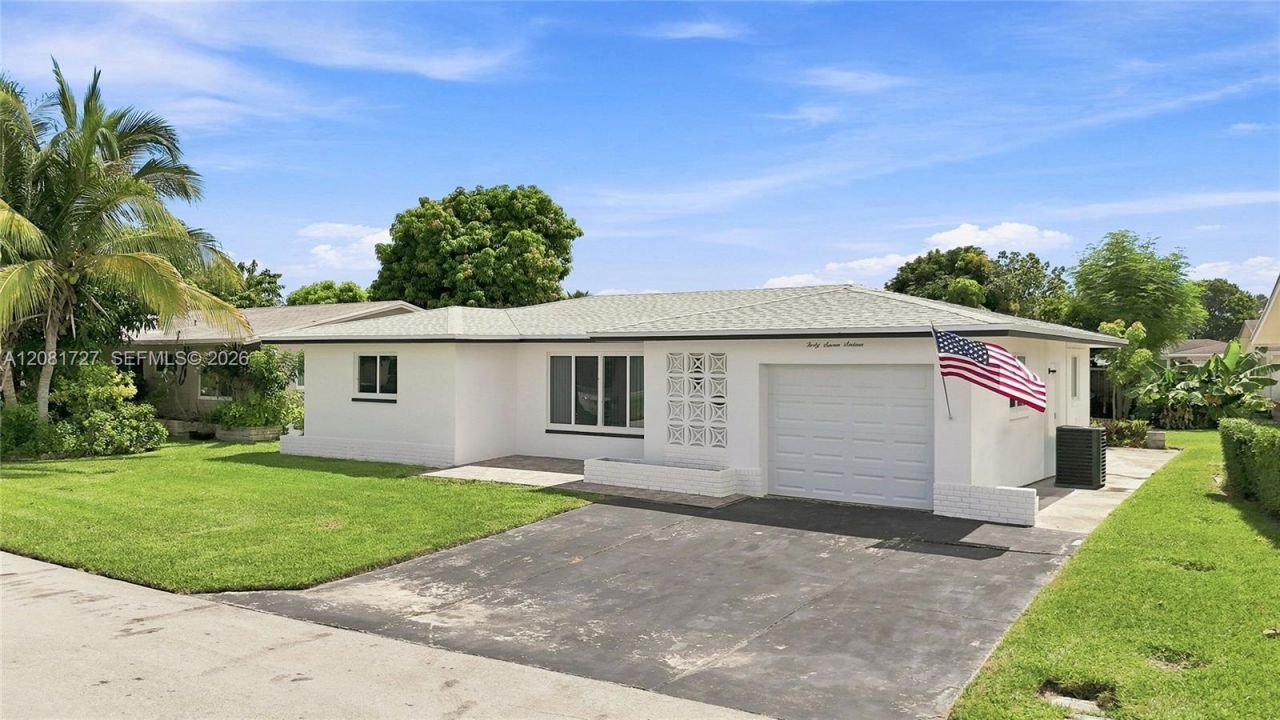 4716 NW 48th Ave, Tamarac, FL 33319 Photo