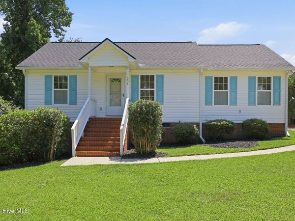 204 Dustin Drive, Benson, NC 27504