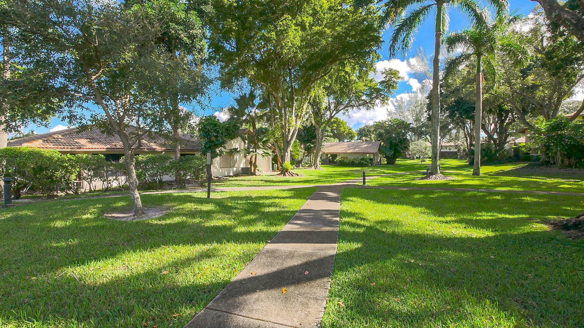 3408 Rose Hill Way, Unit 143, Lauderhill, FL 33319 Photo