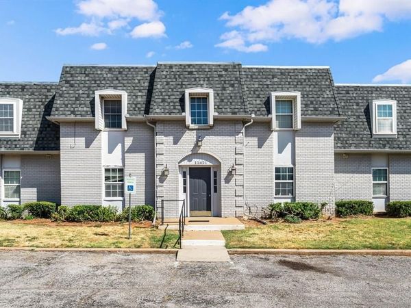 11421 N May Avenue, Unit B, Oklahoma City, OK 73120