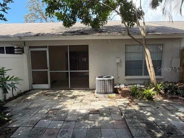 1136 DOVER COURT , SAFETY HARBOR, FL 34695