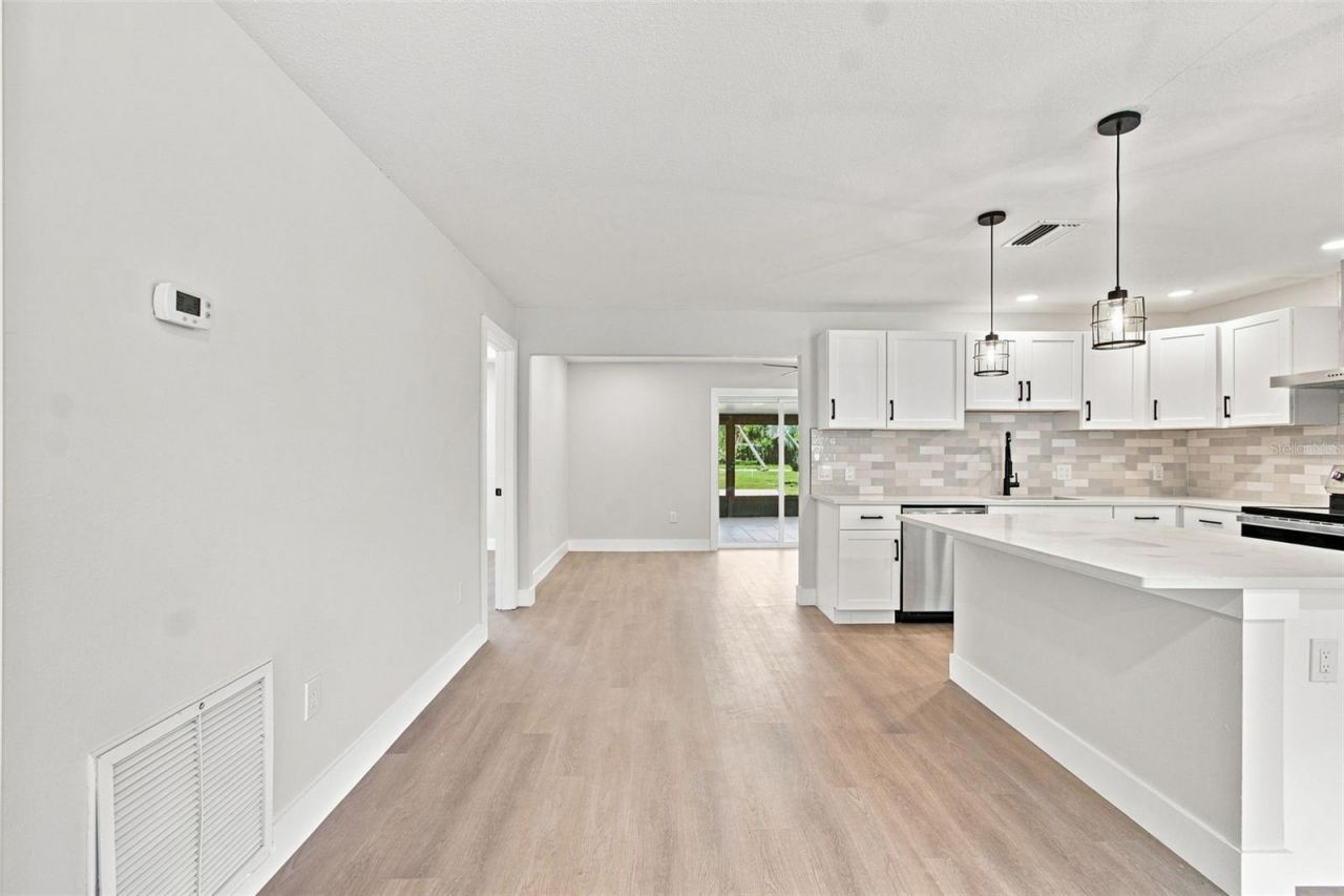 216 23rd Street E, Bradenton, FL 34208 Photo