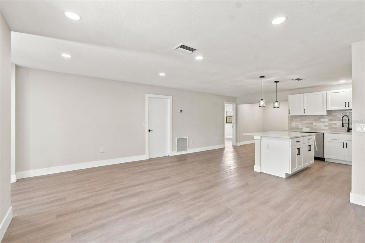 216 23rd Street E, Bradenton, FL 34208 Photo