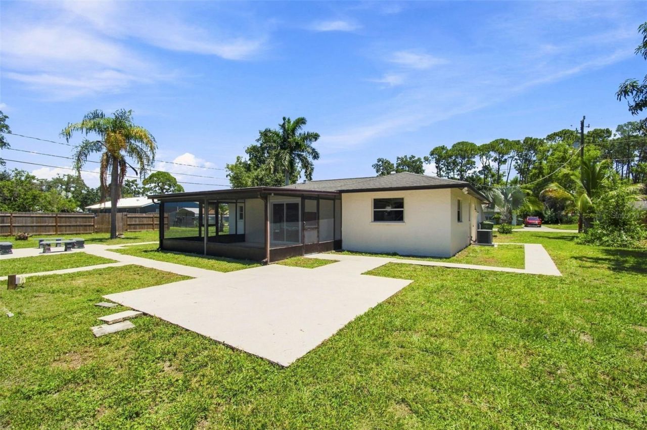 216 23rd Street E, Bradenton, FL 34208 Photo