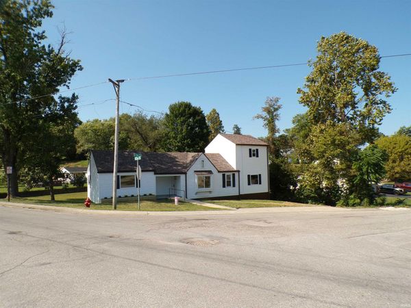 215 N Oak Street, Paoli, IN 47454