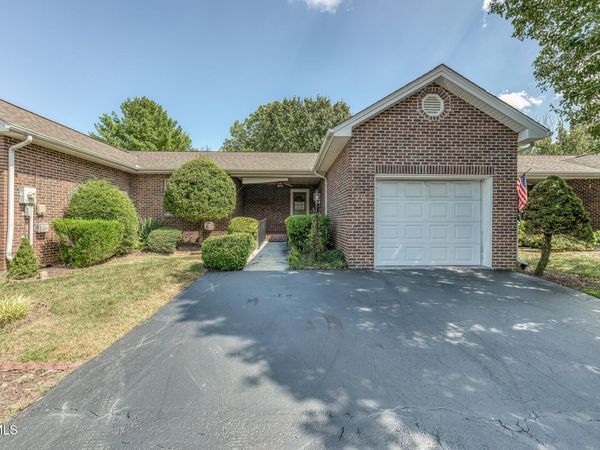 1905 Knob Creek Road, Unit 22, Johnson City, TN 37604