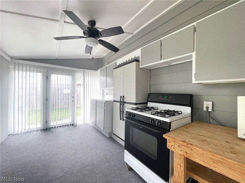 686 Shook Road, Akron, OH 44319 Photo 16
