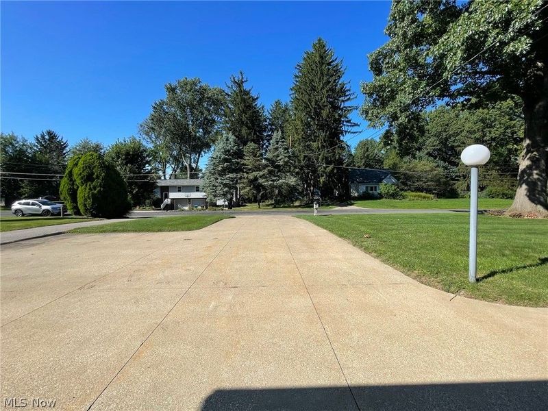686 Shook Road, Akron, OH 44319 Photo 21