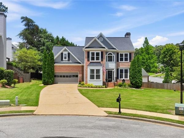 5437 Blue Cedar Drive , Sugar Hill, GA 30518