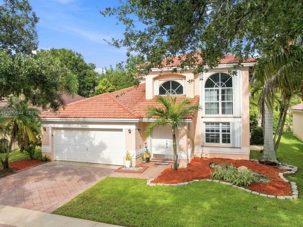 2220 NW 137th Ave , Sunrise, FL 33323