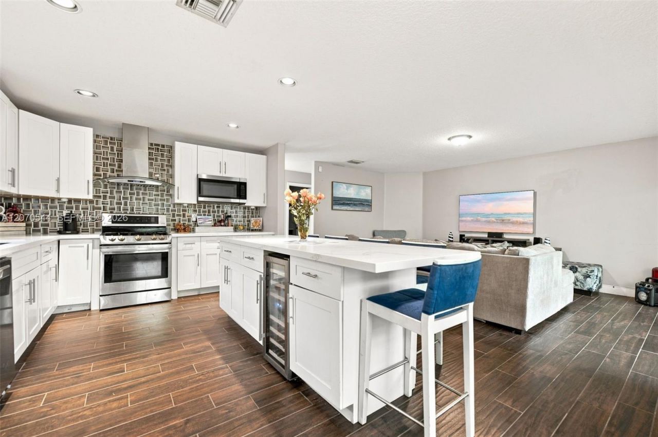 2220 NW 137th Ave , Sunrise, FL 33323 Photo