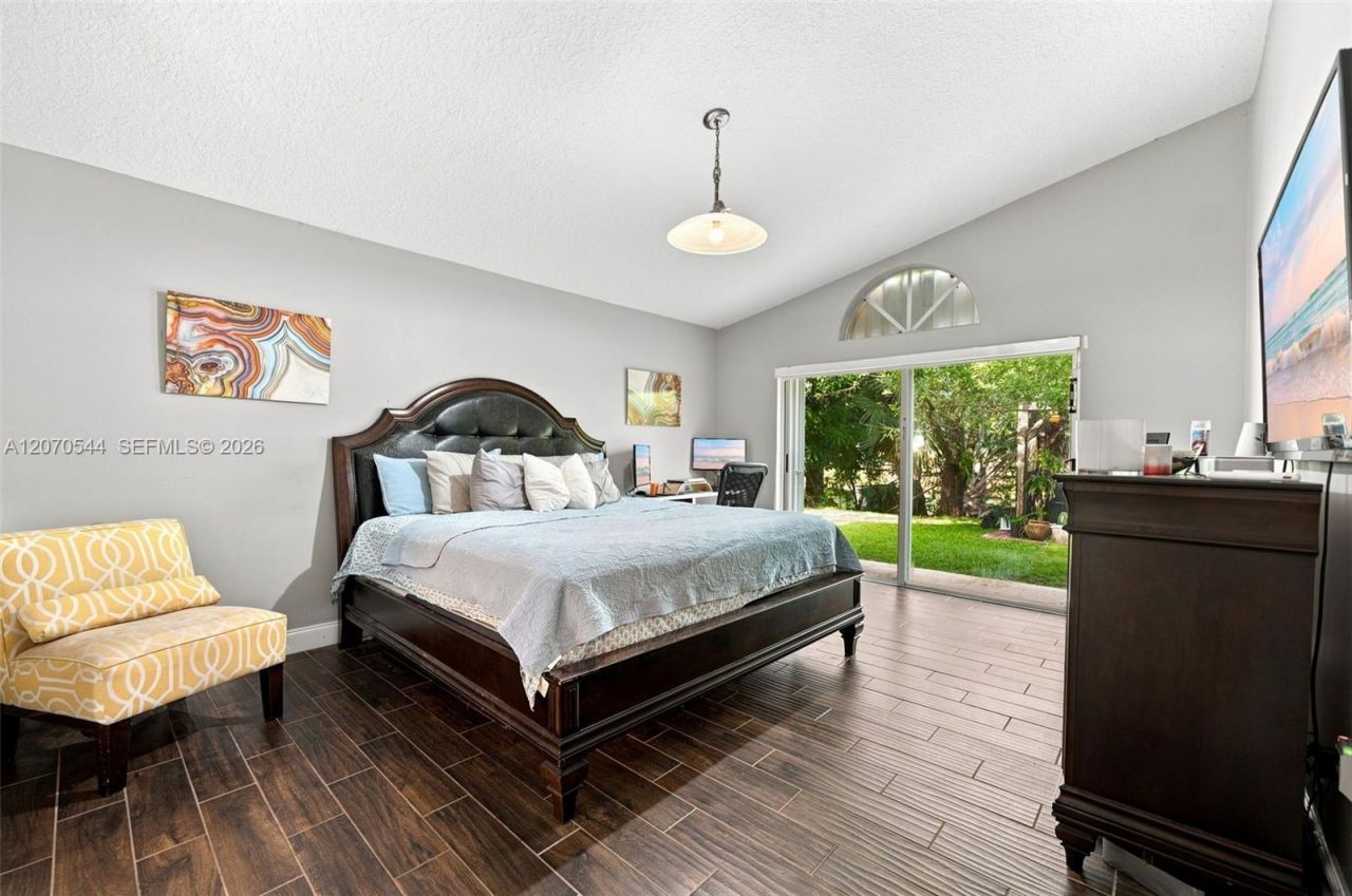 2220 NW 137th Ave , Sunrise, FL 33323 Photo