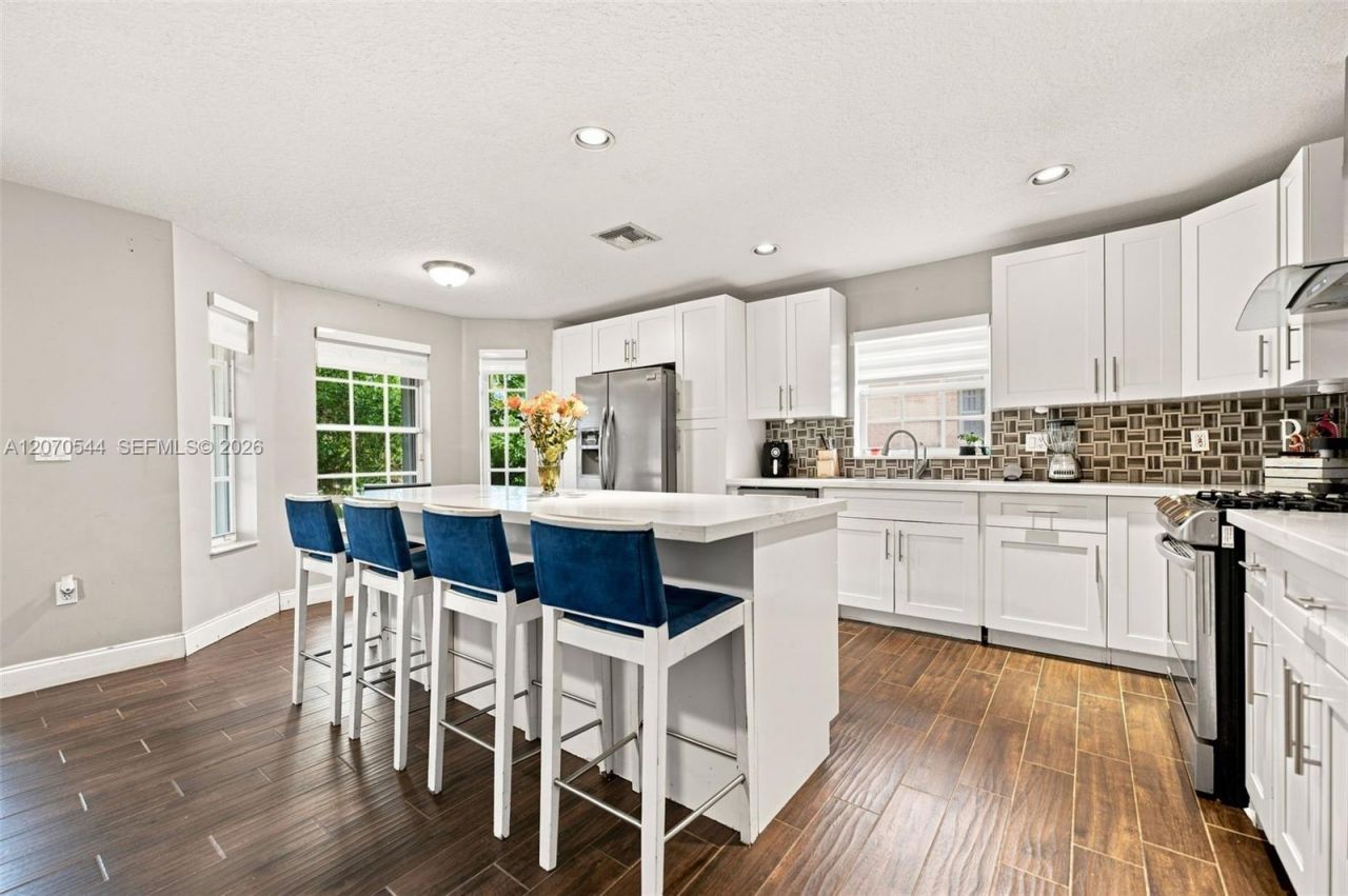 2220 NW 137th Ave , Sunrise, FL 33323 Photo