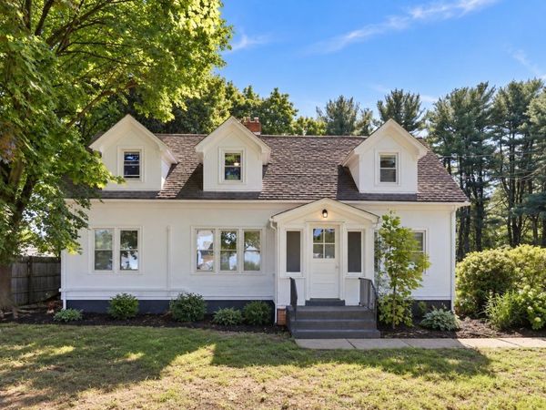 814 College Hwy, Southwick, MA 01077