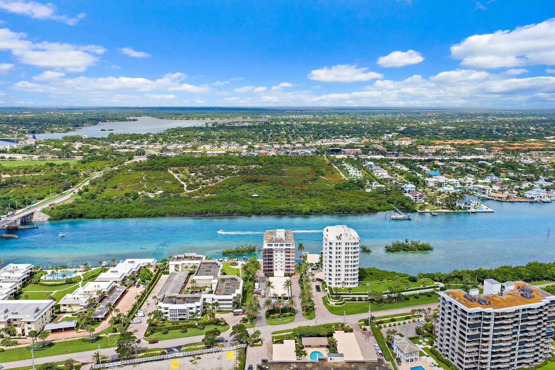 375 Beach Road, Unit 201, Tequesta, FL 33469 Photo