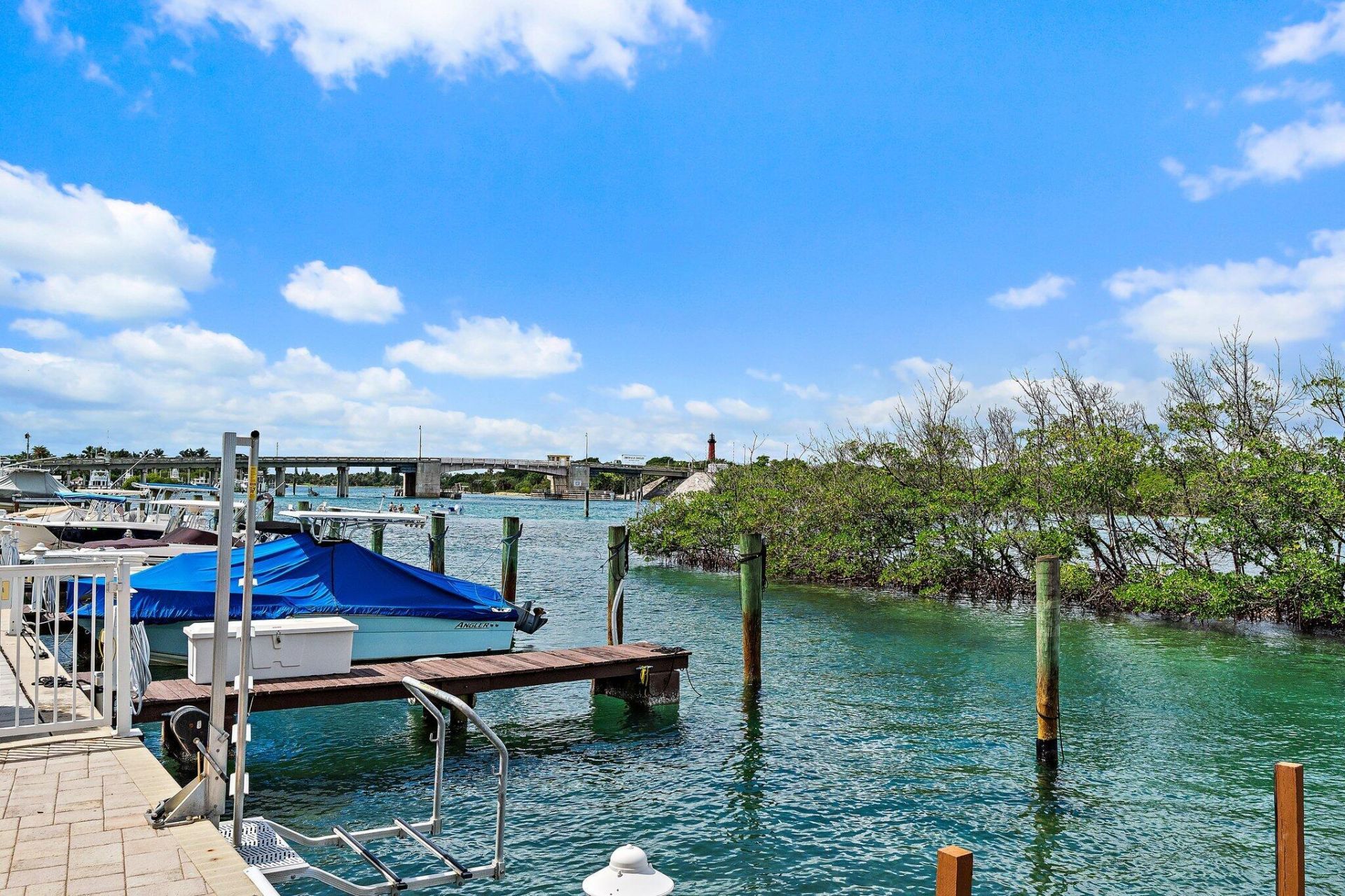 375 Beach Road, Unit 201, Tequesta, FL 33469 Photo
