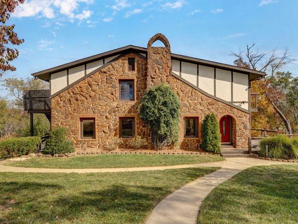 1100 E Robertson Street , Ozark, MO 65721