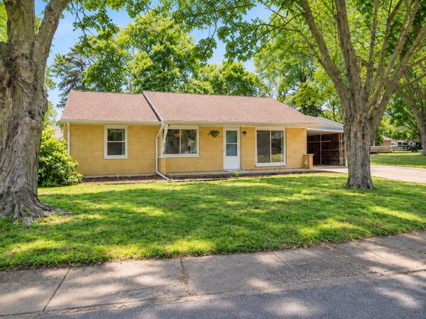 1609 Maple Garden Drive , La Porte, IN 46350