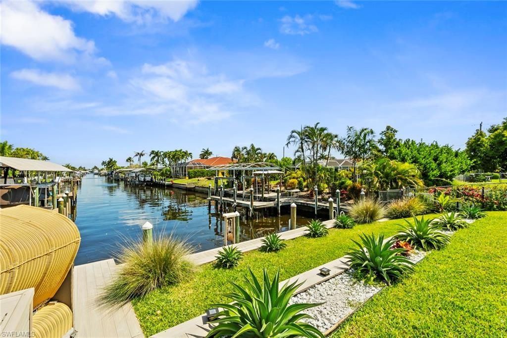 1933 Cornwallis Pkwy, Cape Coral, FL 33904 Photo