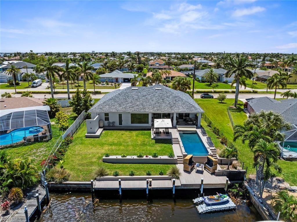 1933 Cornwallis Pkwy, Cape Coral, FL 33904 Photo