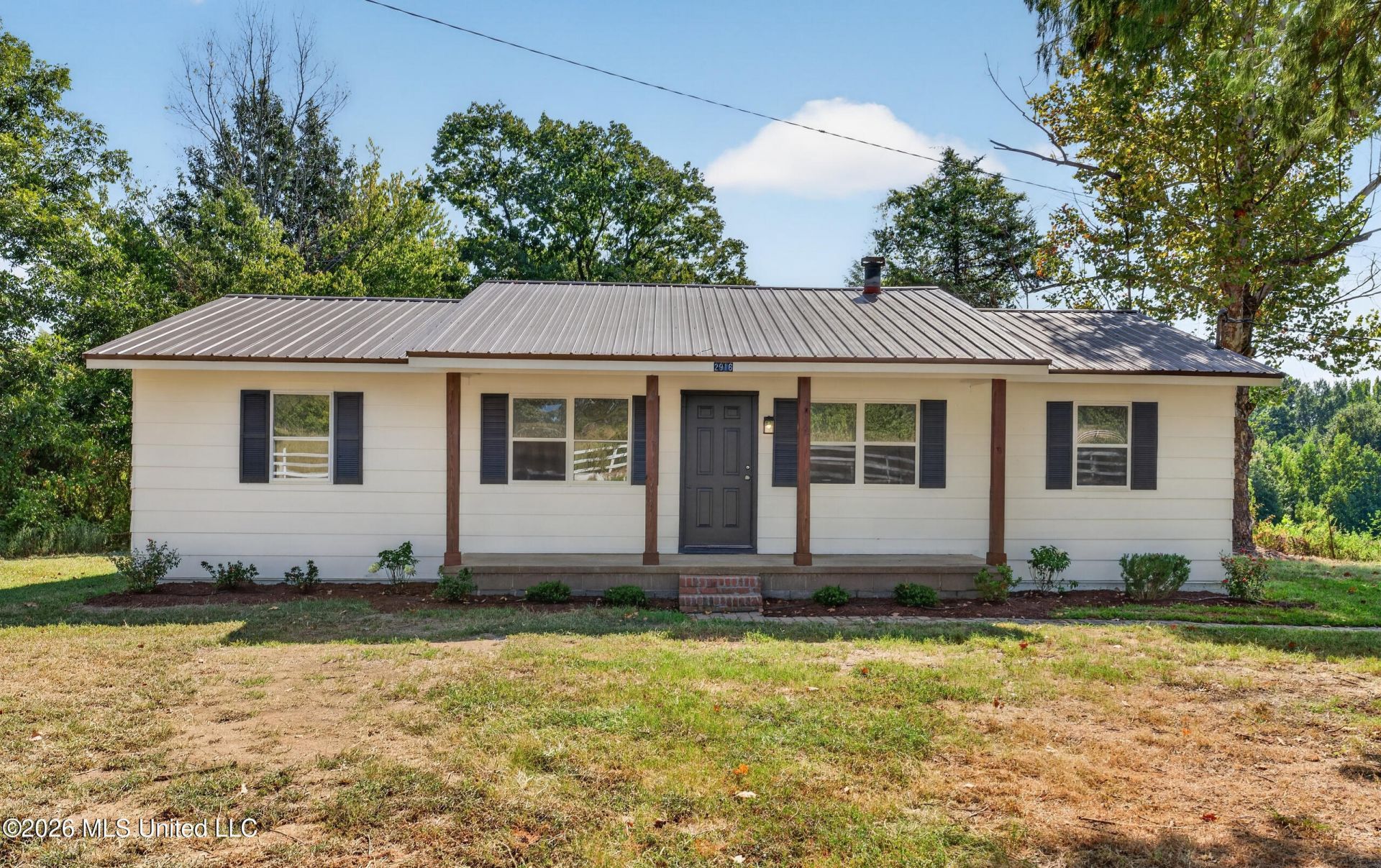 2916 Brownlee Road Senatobia, MS 38668