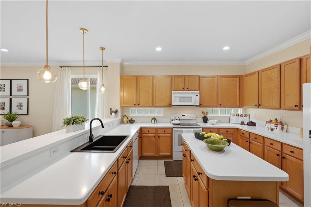 1892 Par Dr , Naples, FL 34120 Photo