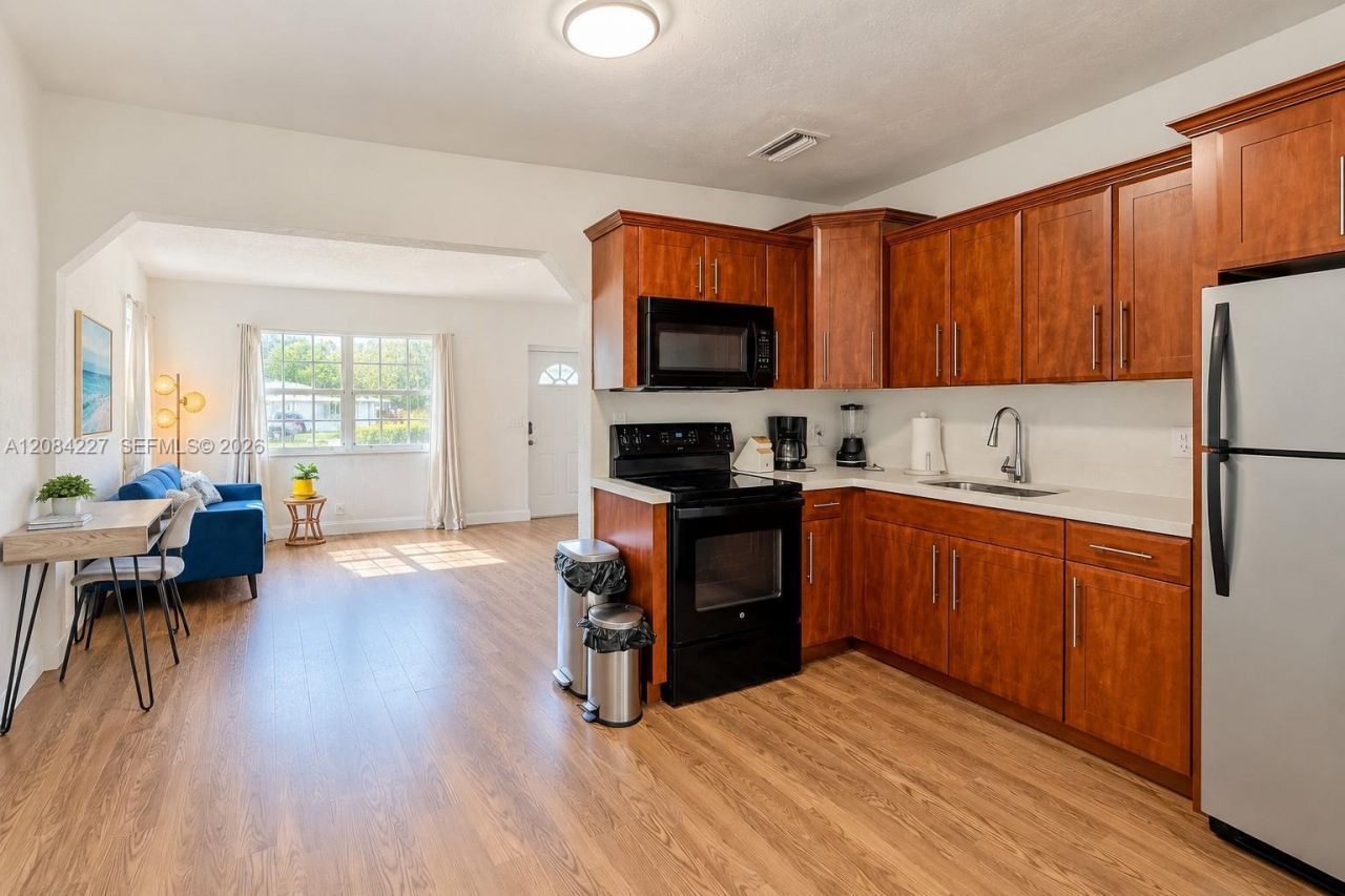2740 Dewey St, Hollywood, FL 33020 Photo