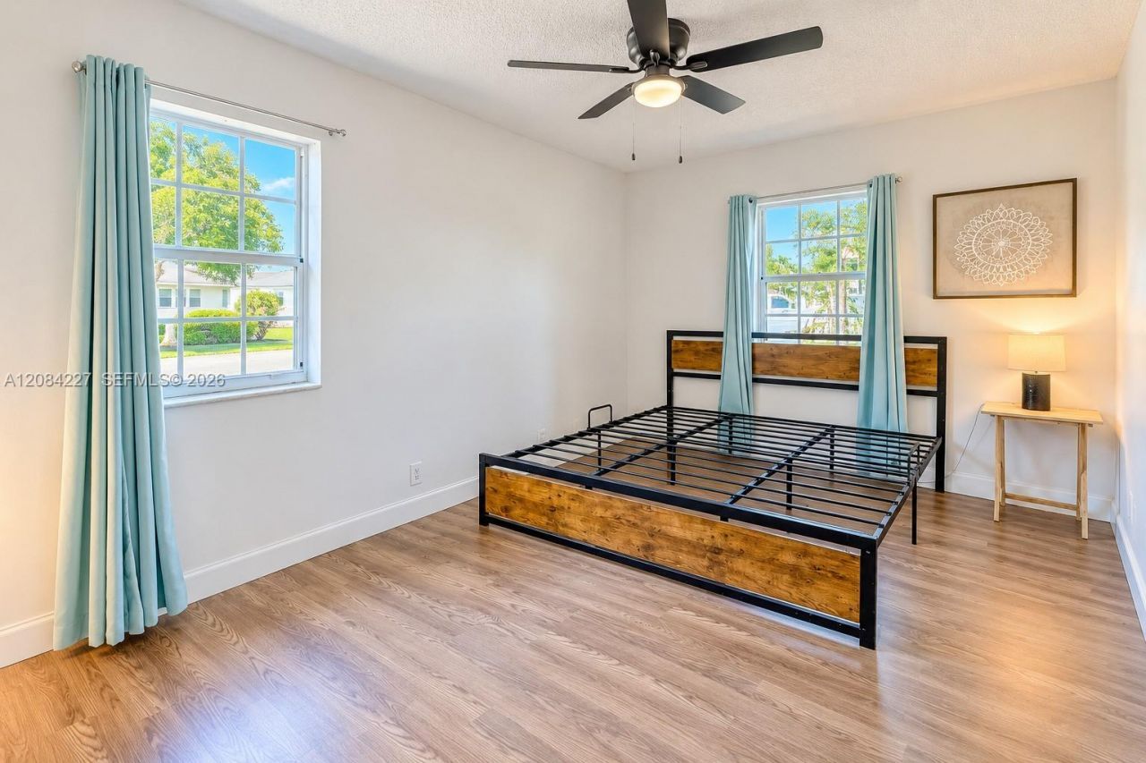 2740 Dewey St, Hollywood, FL 33020 Photo