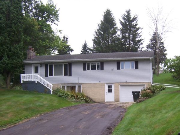 104 Barbara Circle, Barneveld, WI 53507
