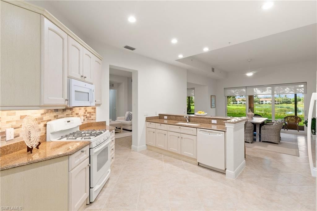 3053 Aviamar Cir , Unit 8-102, Naples, FL 34114 Photo