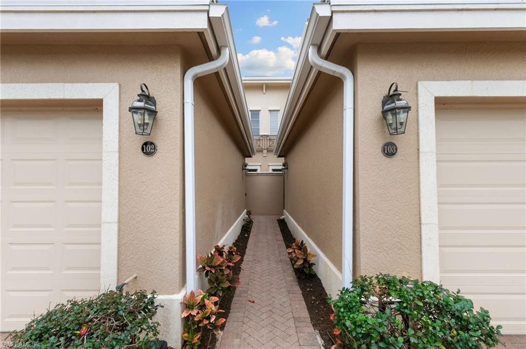 3053 Aviamar Cir , Unit 8-102, Naples, FL 34114 Photo