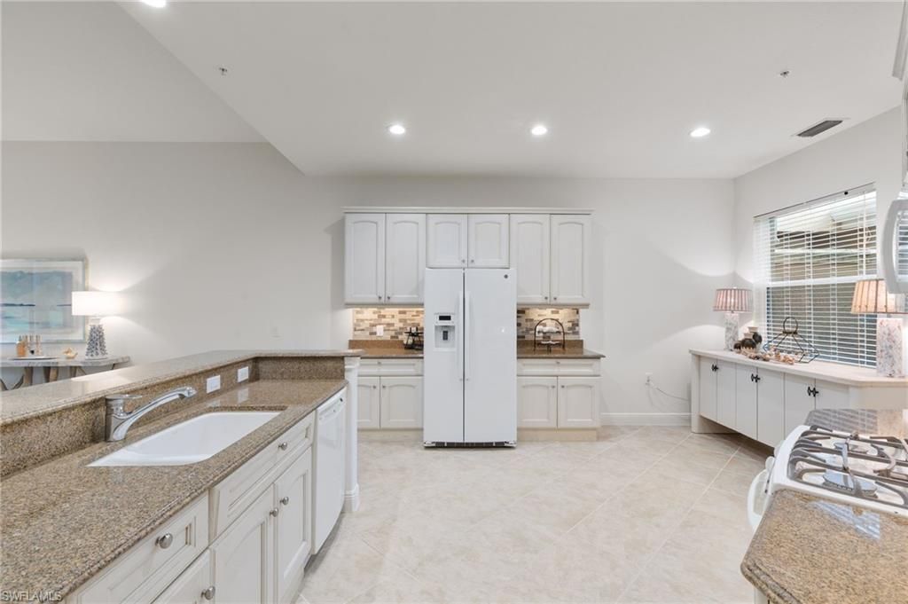 3053 Aviamar Cir , Unit 8-102, Naples, FL 34114 Photo