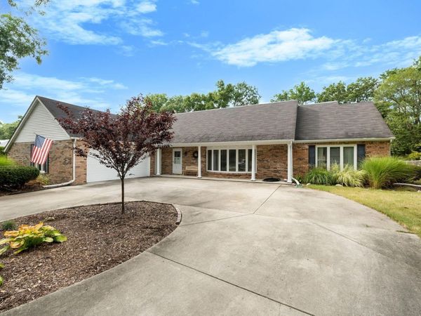 15669 Hearthstone Drive, Mishawaka, IN 46545