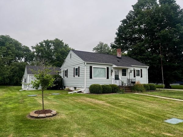 102 E Washington Street , Danforth, IL 60930