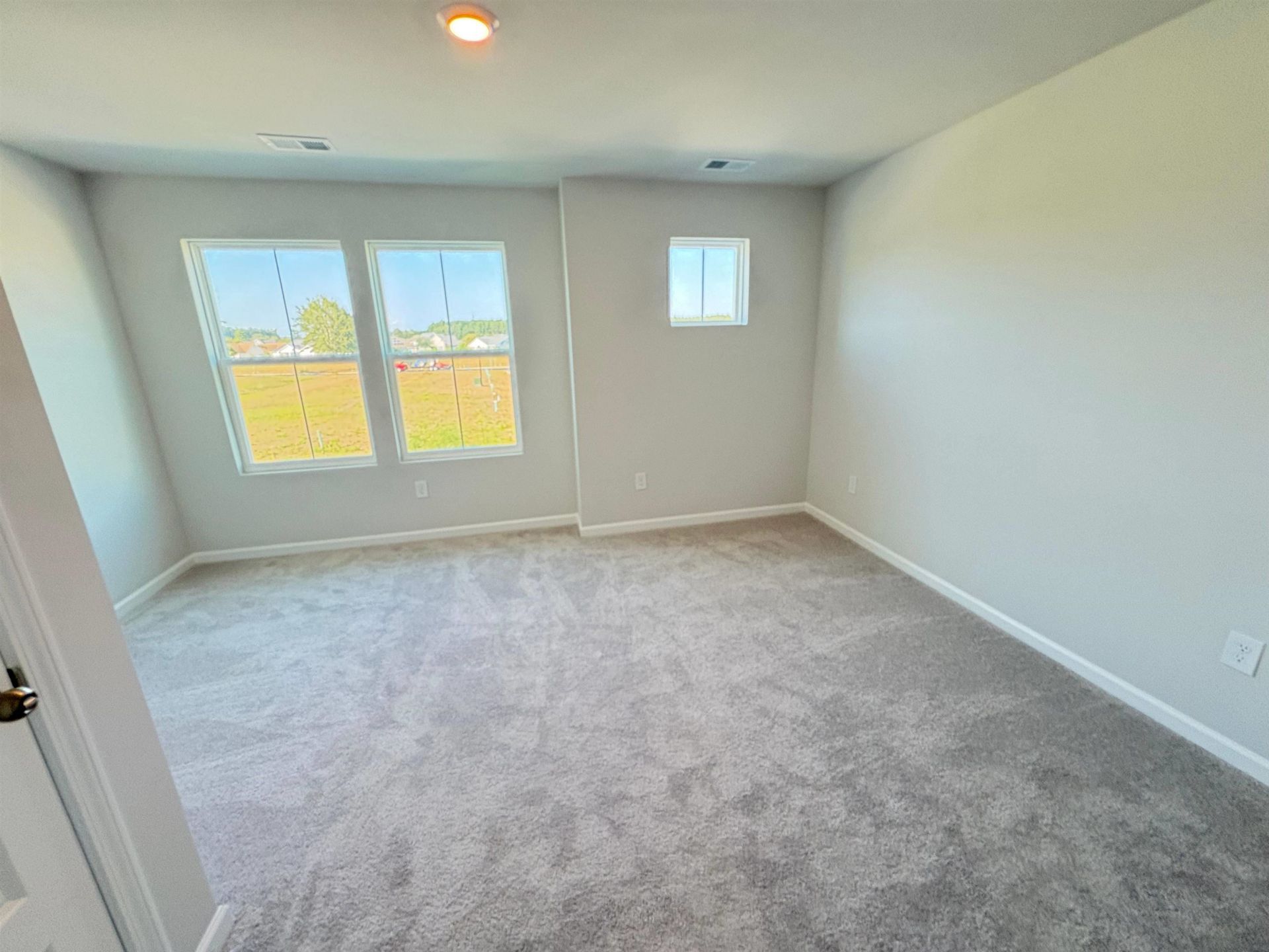 1301 American Shad Dr. Photo 18
