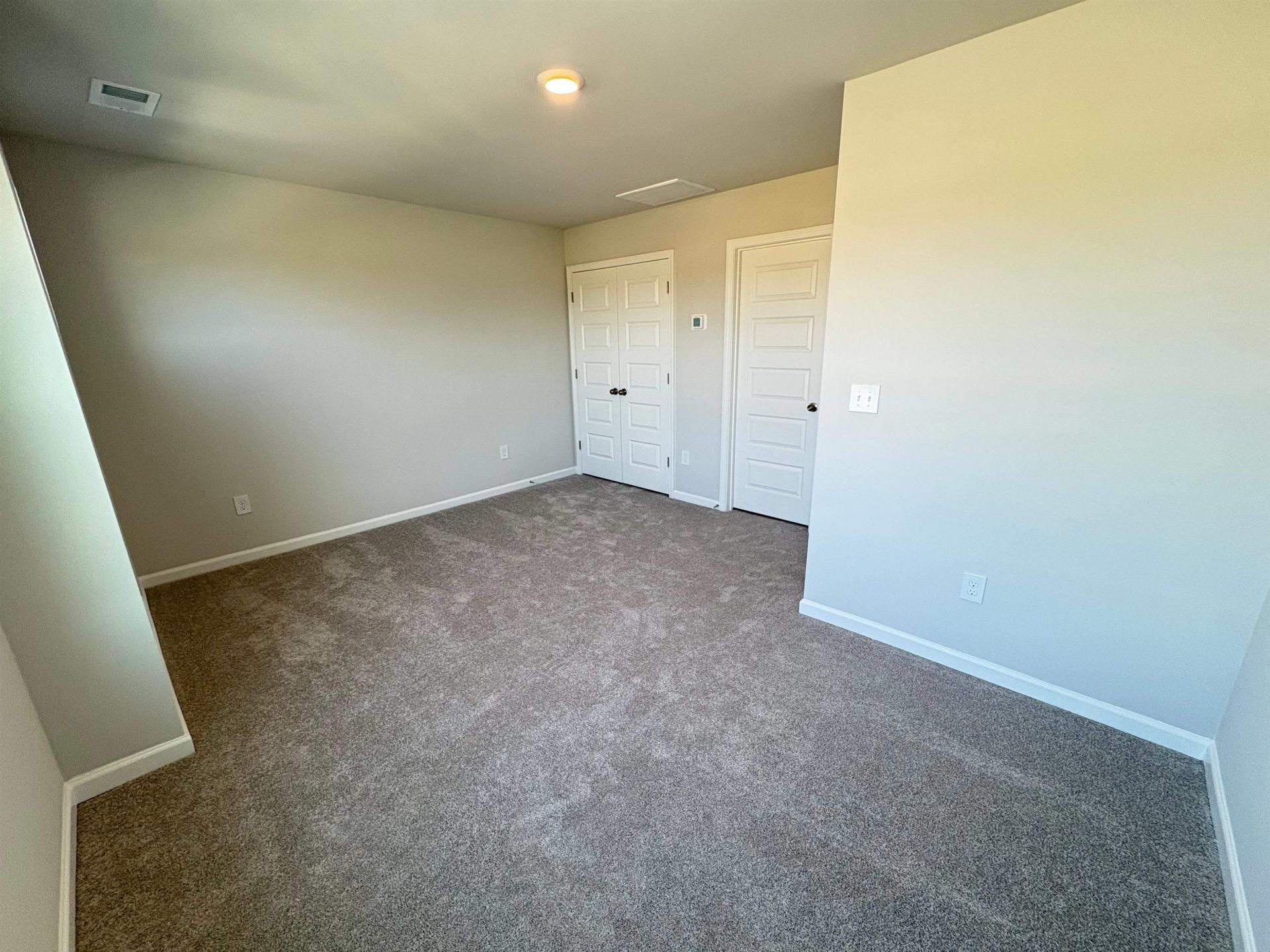 1301 American Shad Dr. Photo 19