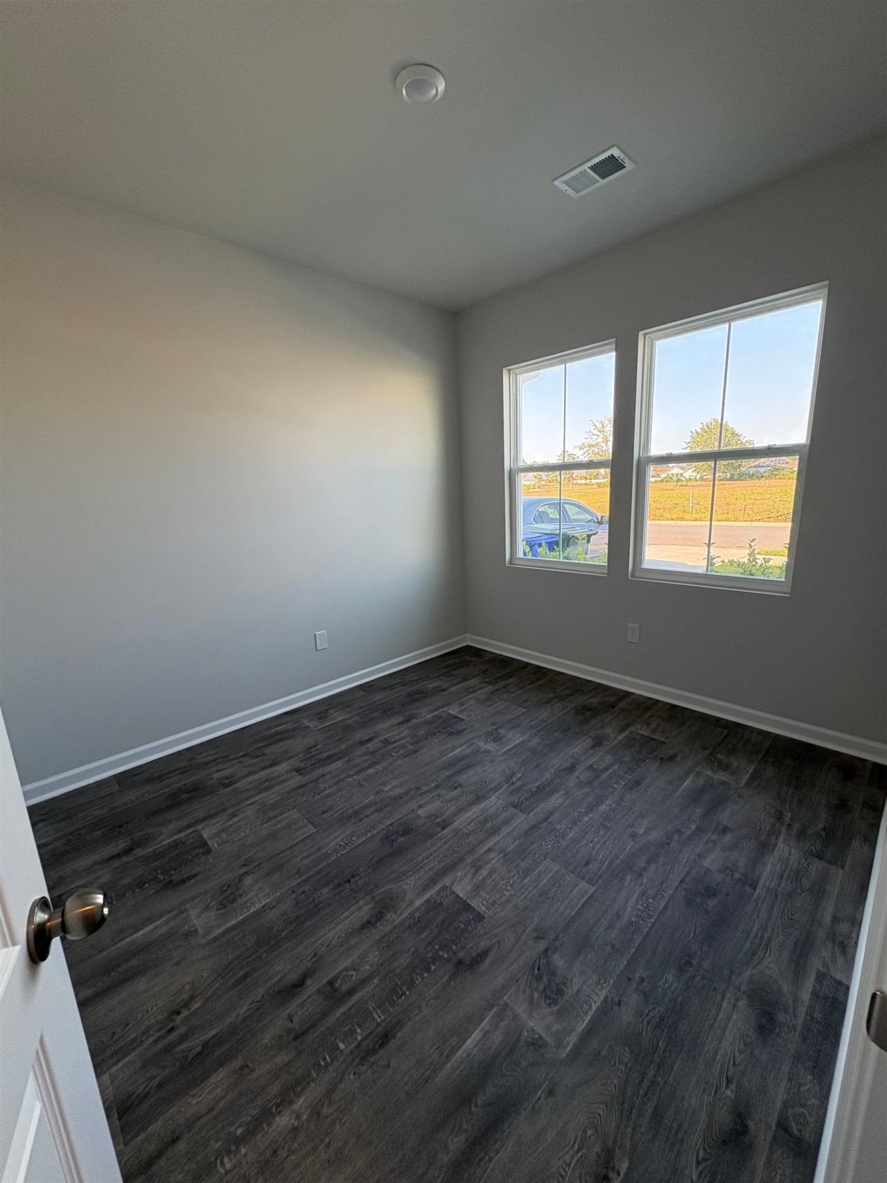 1301 American Shad Dr. Photo 5