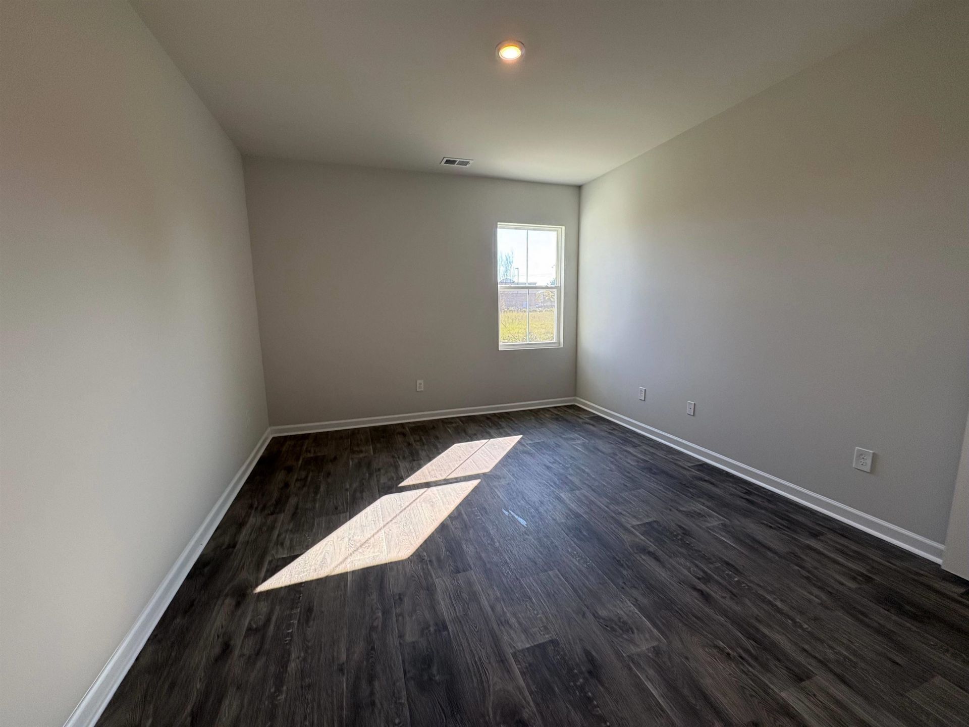 1301 American Shad Dr. Photo 9